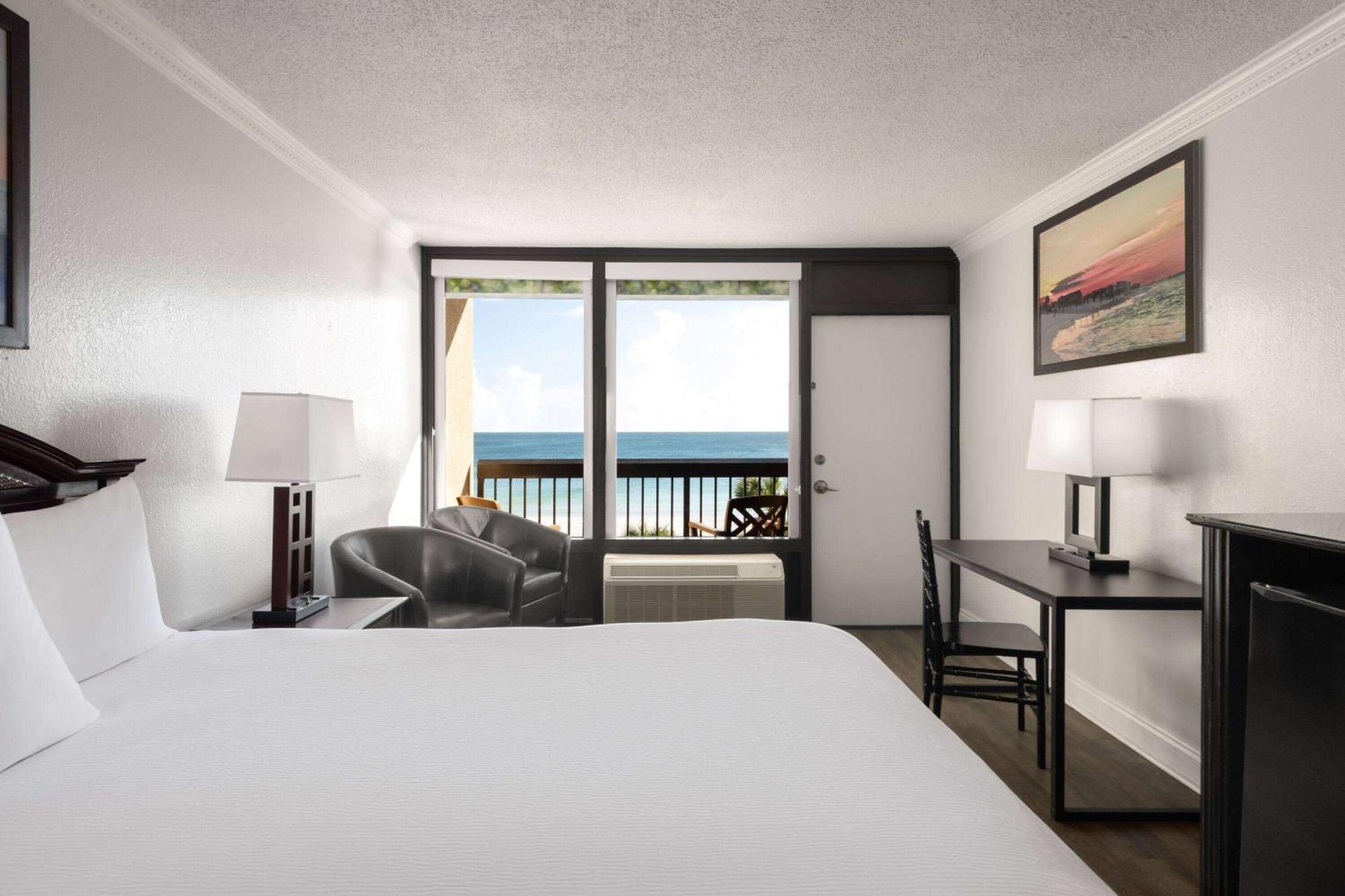 Wyndham Garden Fort Walton Beach Destin Extérieur photo