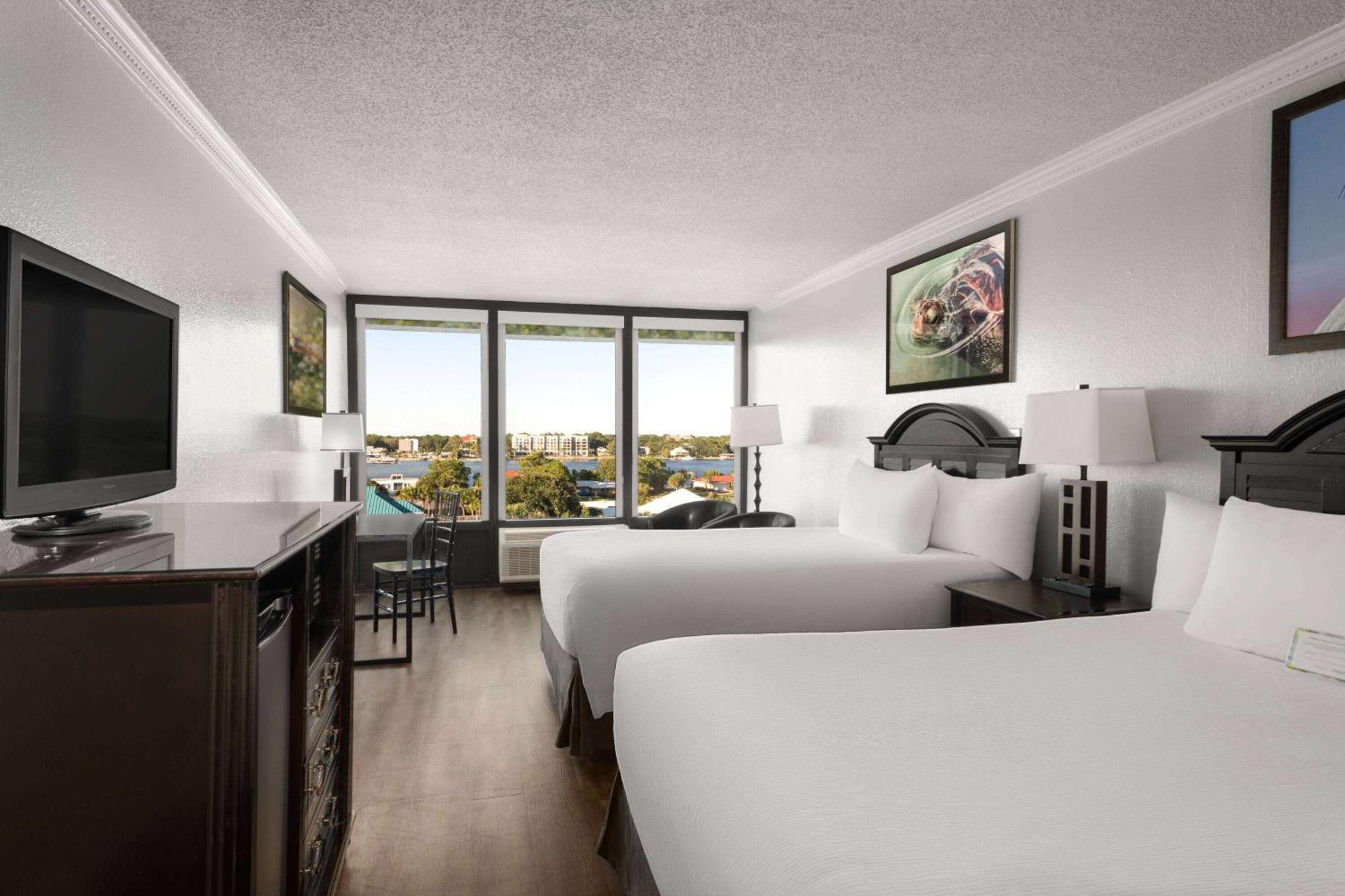 Wyndham Garden Fort Walton Beach Destin Extérieur photo