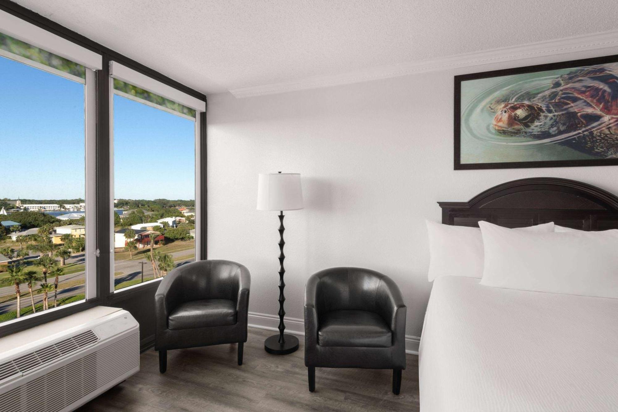 Wyndham Garden Fort Walton Beach Destin Extérieur photo
